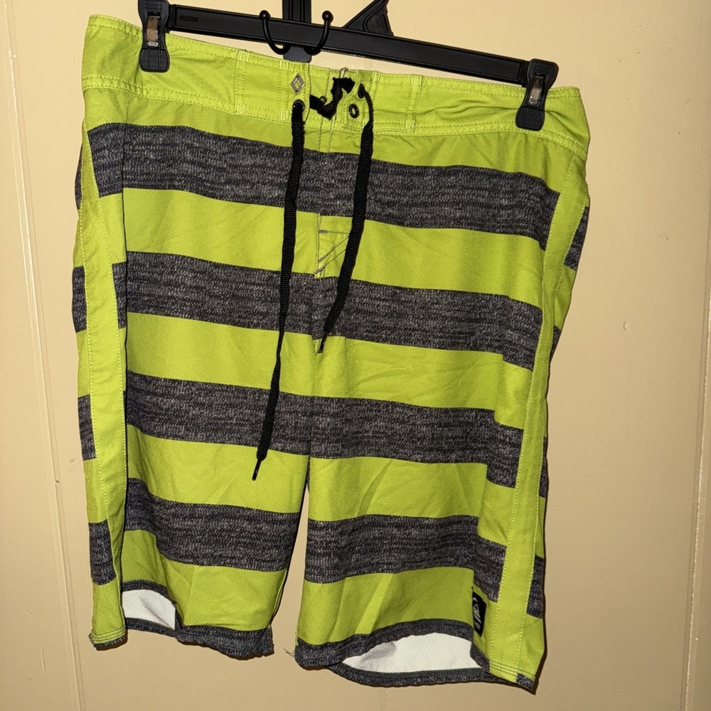 mens quicksilver board shorts 34